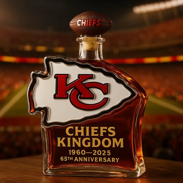 ⏰Last Day Promotion 49% OFF -Kansas City Chiefs 65TH ANNIVERSARY WHISKEY DECANTER