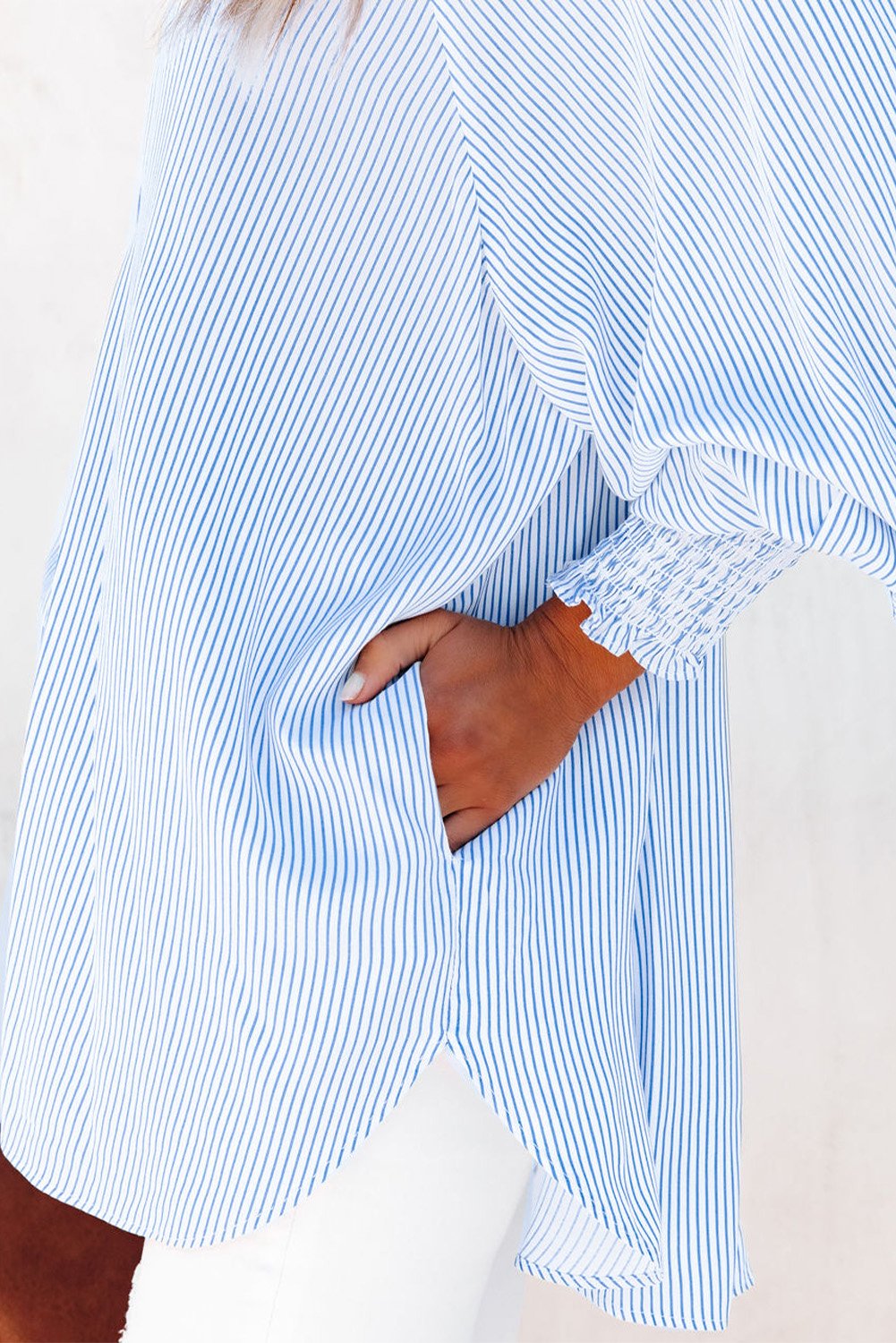 ✨Mid-length smocked shirt with striped lapel and oversized drawdown sleeves